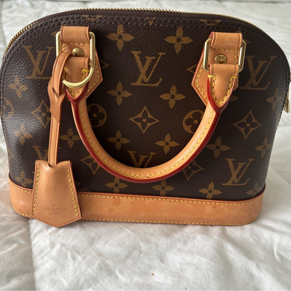 Louis Vuitton Brown Monogram Alma Handbag with Natural Vachetta Trim